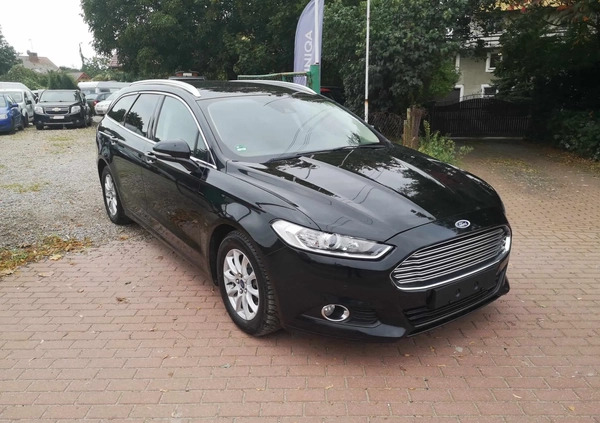 Ford Mondeo cena 47900 przebieg: 110000, rok produkcji 2016 z Brwinów małe 137